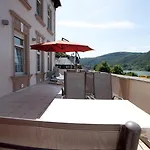 Zwei Mohren 3*