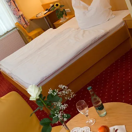 Zwei Mohren Ξενοδοχείο 3*