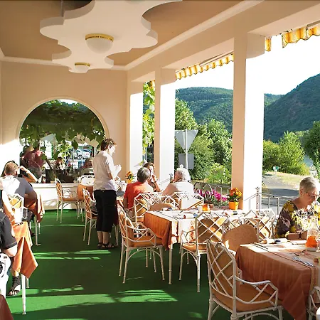 Ξενοδοχείο Zwei Mohren 3*